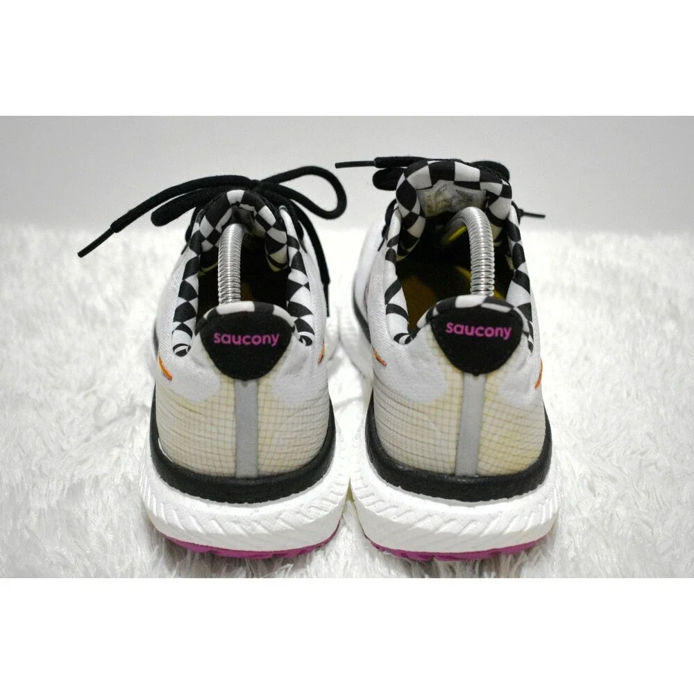 Saucony Women's Triumph 19 White Running Shoes Reverie S10678-40 Women's Size 11